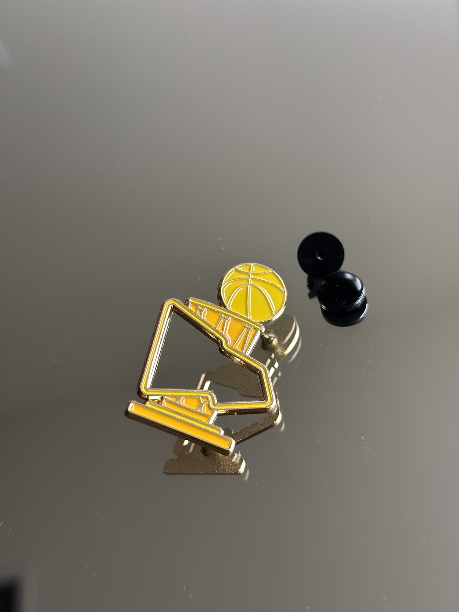 NBA Finals Larry O'Brien Trophy New Era® Pin